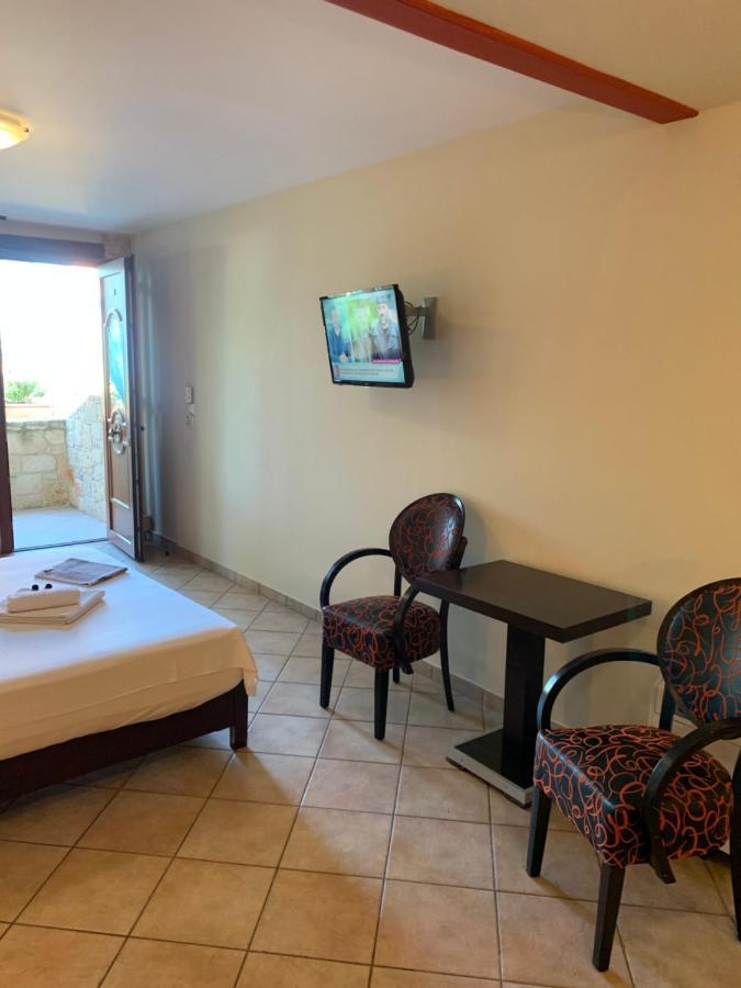 Giannis & Foteini Hotell Afytos Exteriör bild