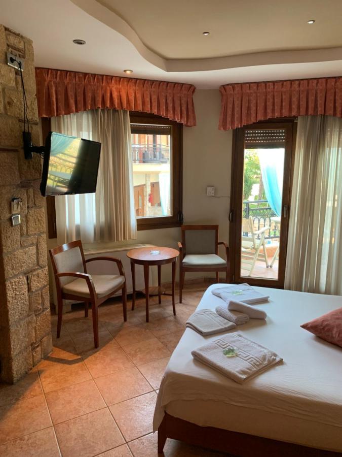 Giannis & Foteini Hotell Afytos Exteriör bild