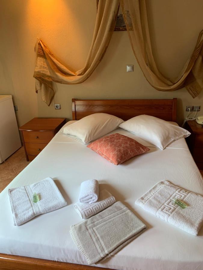 Giannis & Foteini Hotell Afytos Exteriör bild