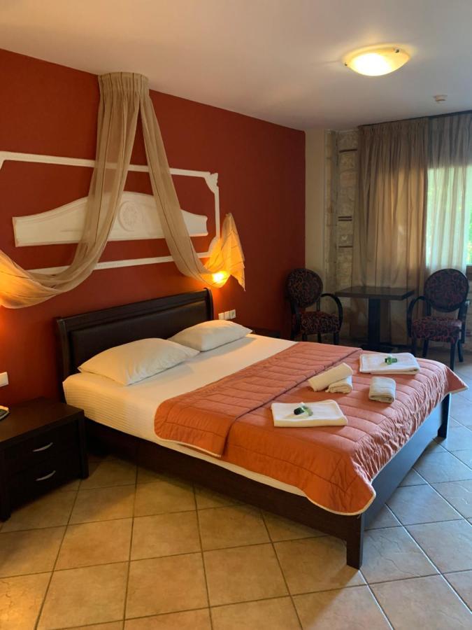 Giannis & Foteini Hotell Afytos Exteriör bild