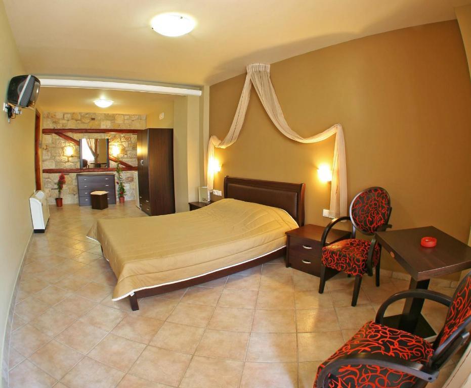 Giannis & Foteini Hotell Afytos Rum bild