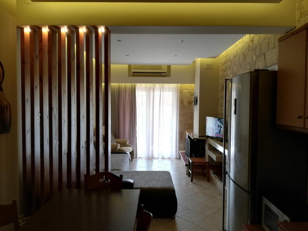 Giannis & Foteini Hotell Afytos Exteriör bild